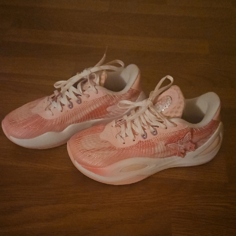 Women's Pink Athletic Shoes
